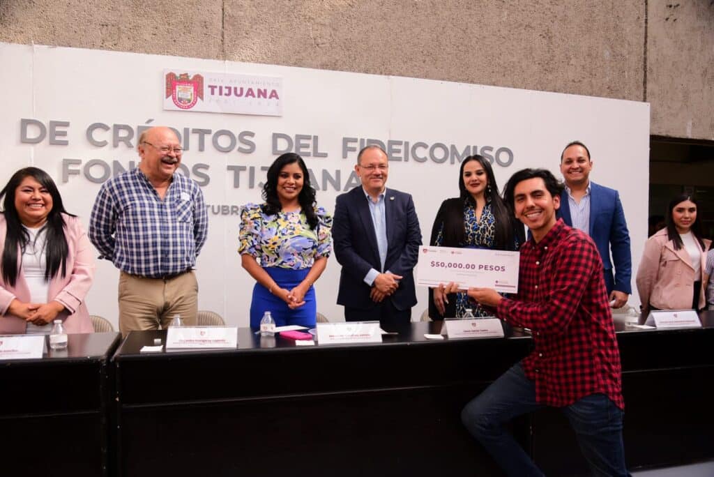 Ayuntamiento-Tijuana-entrega-194-creditos-Fideicomiso-Fondos-Tijuana