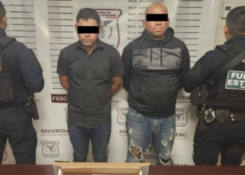 Detienen a dos hombres en posesión de metanfetamina