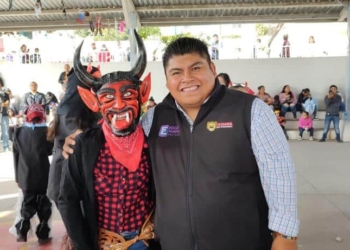 Realizan Festival del Día de Muertos en escuela bilingüe VE’E SAA KUA’A