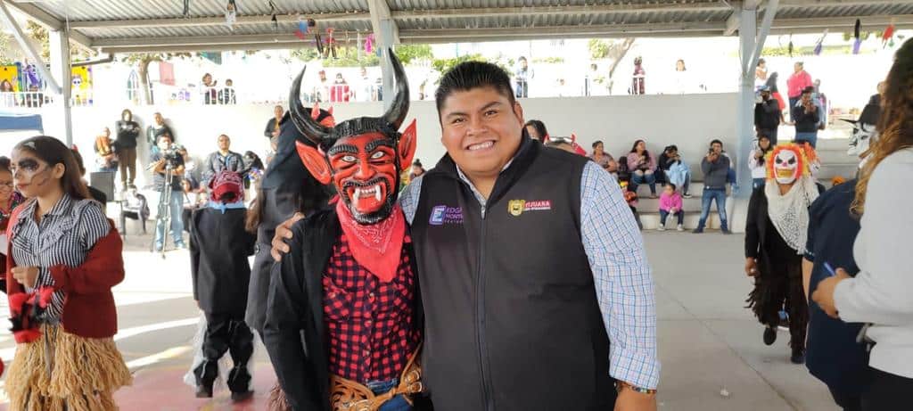 Realizan-Festival-del-Dia-Muertos-escuela-bilingue-VE-E-SAA-KUA-A