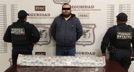 Detienen a hombre con un millón de pesos en efectivo en Tijuana