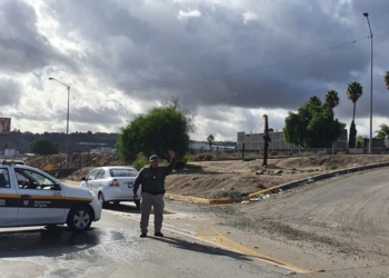 Inspectores agilizan circulación ante cierre de Terraplén del Puente Los Olivos