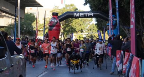 Participan cerca de 4 mil corredores en Serial Atlético del Centro