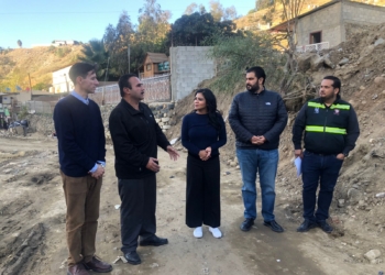 Alcaldesa atiende petición de pavimento hecha hace 28 años