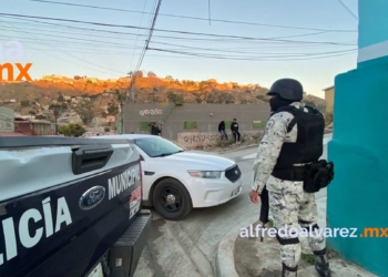 Asesinan a cinco hombres dentro de un negocio