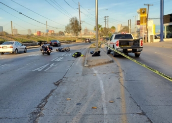 Accidente en moto deja muerto al copiloto