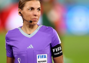 Stéphanie Frappart será la primera mujer en arbitrar un partido de la Copa del Mundo