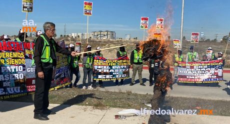 Organizaciones migrantes realizan quema de Piñatas