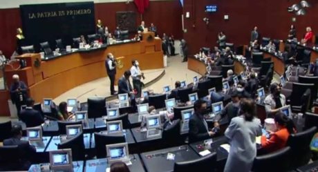 Senadores aprueban aumentar vacaciones en México