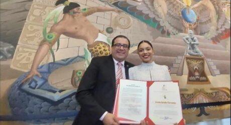 Otorgan premio Luchador Olmeca a esgrimista Natalia Botello