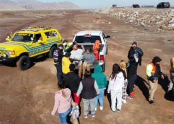 Localizan con vida a un grupo de personas extraviadas en la Laguna Salada