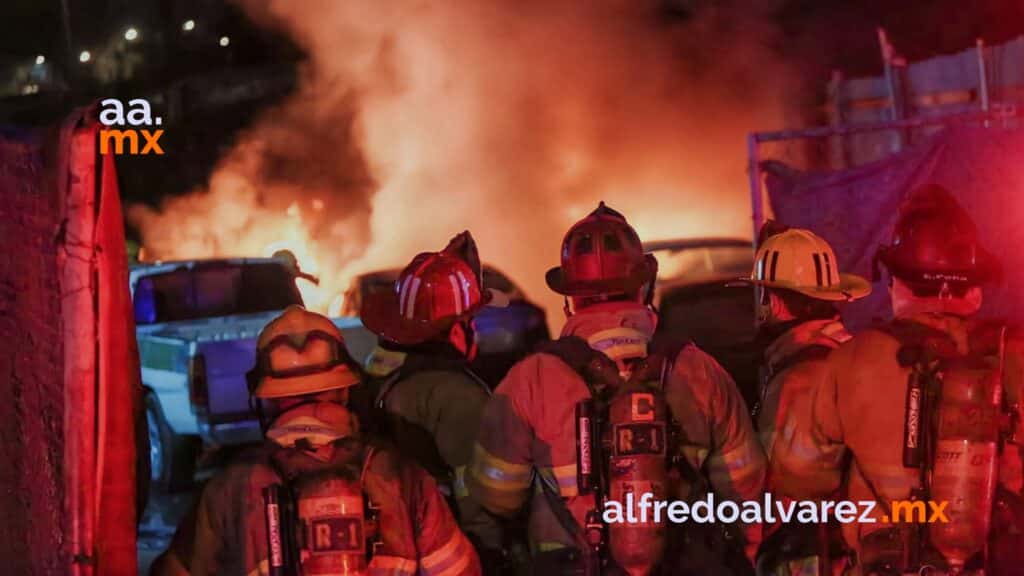 Incendian-taller-mecanico-Tijuana