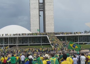 Seguidores del expresidente Bolsonaro asaltan Congreso Nacional de Brasil