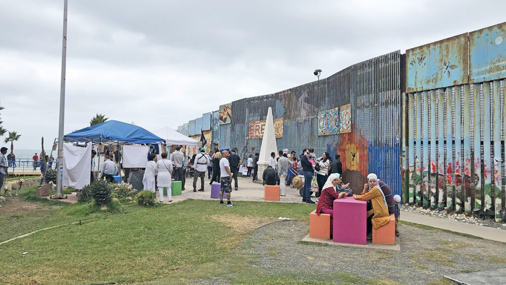 CBP-busca-renovar-muro-zona-Parque-Amistad