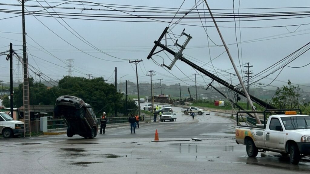 CFE-restablecio-servicio-todos-usuarios-afectados-lluvia