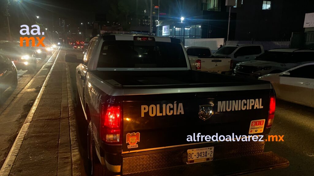 Altercado entre autoridades provoca gran movimiento de policiaco