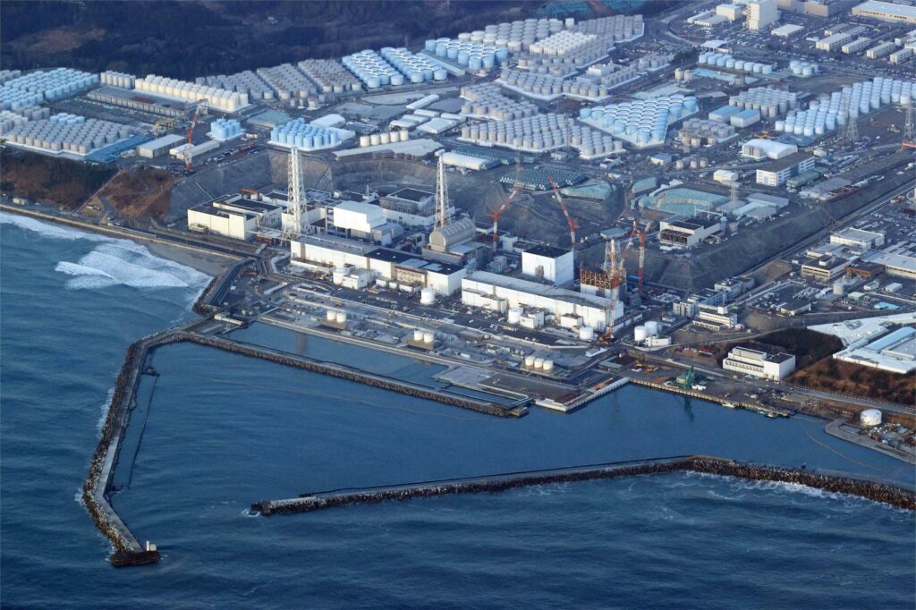 Japon-vertera-toneladas-agua-procedente-central-nuclear-Fukushima
