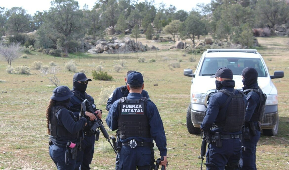 Detienen a siete personas, aseguran 11 armas, chalecos y cartuchos en La Rumorosa