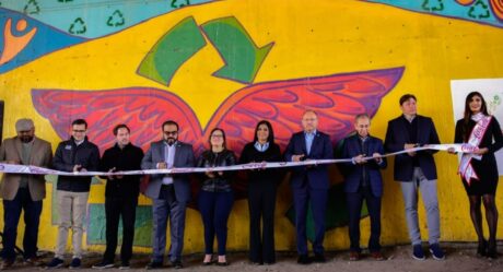 Alcaldesa inaugura mural sobre medio ambiente en Garita de Otay