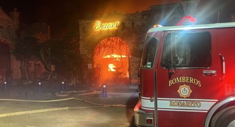 Incendio en restaurante Encanto de Rosarito tras falla eléctrica