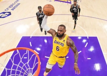 LeBron James es el máximo anotador de la historia en la NBA