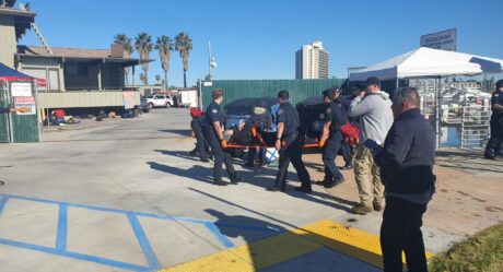 Elementos de la división de Rescate Acuático de Bomberos Tijuana participan en simulacro en San Diego