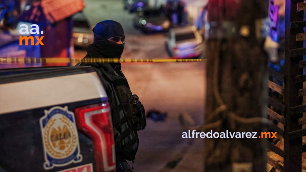 Asesinan-tres-personas-dejan-acomodadas-largo-calle