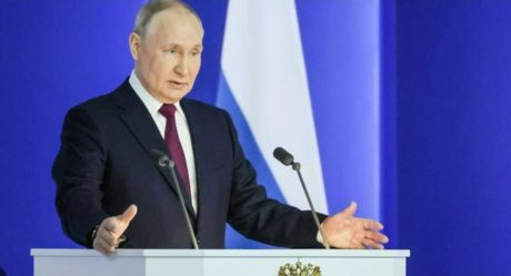 Putin se lanza contra occidente en discurso ante Asamblea Federal
