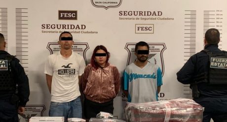 Tres personas detenidas con armas de fuego, drogas y chalecos antibalas