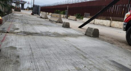 Ayuntamiento comienza reparación de carril de Exportación en Otay