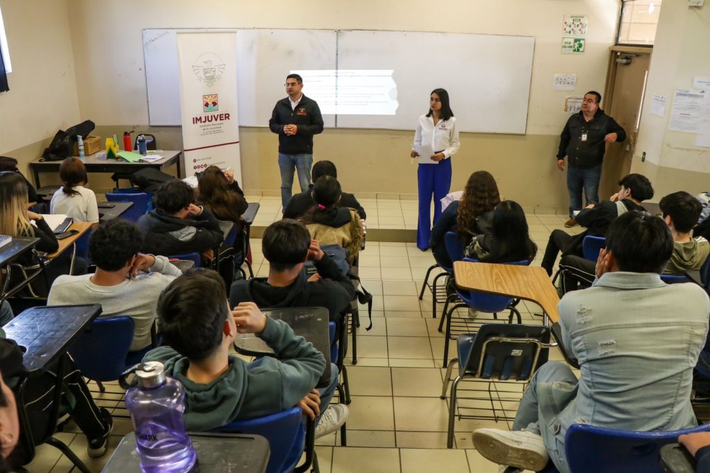 Imjuver-taller-disminuyendo-brechas-genero-estudiantes-Cobach