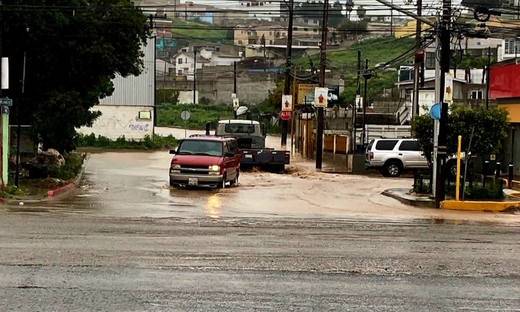 Gobierno-Municipal-realiza-recorridos-colonias-Rosarito