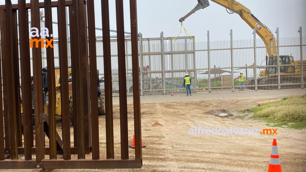 Autoridades-EU-continuan-reemplazo-del-muro-Parque-Amistad