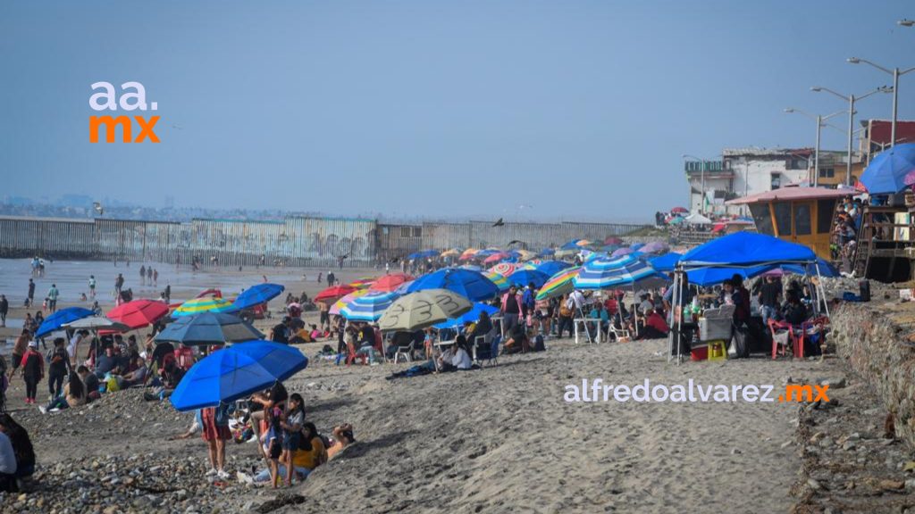 Ciudadanos-asisten-Playa-pese-cierre-preventivo