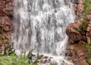 Piden a la población no visitar cascada en el Bosque de los Attenuatuas