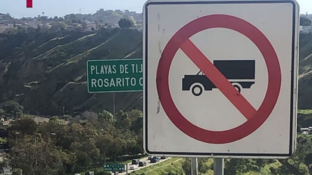 Ayuntamiento-pide-evitar-trafico-pesado-sobre-carretera-Playas