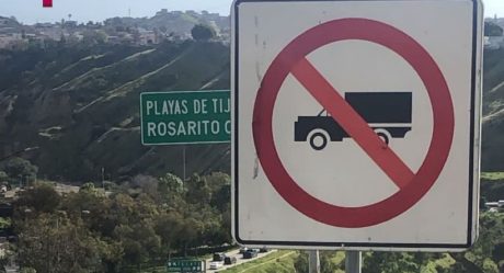 Ayuntamiento pide evitar tráfico pesado sobre carretera a Playas