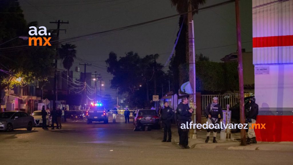 Asesinan a jovencito por defender a su novia