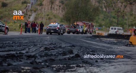 Camión de CESPT derrama desechos sobre el acceso a Playas