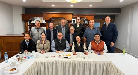 Capella Ibarra se reunió con el Grupo Minarete de Tijuana