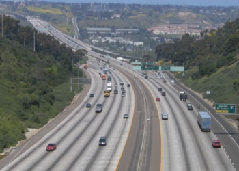 Tras tiroteo cerraron los carriles de la Interestatal 805