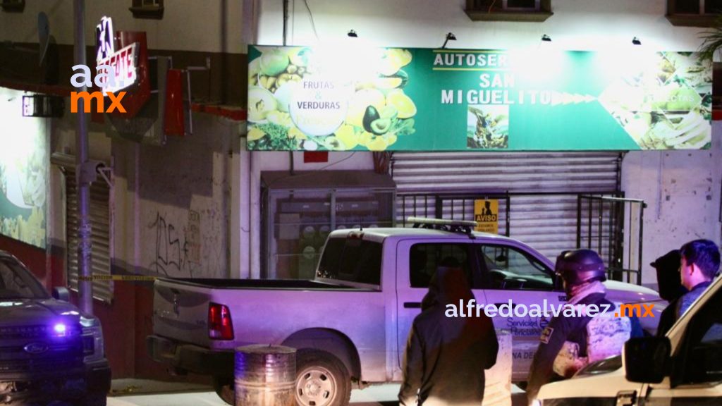 Asesinan a otro taxista dentro de una tienda