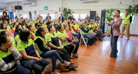 Marina del Pilar se reúne con mujeres trabajadoras de la industria