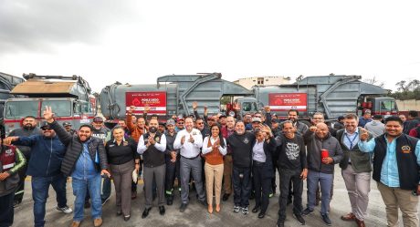 Alcaldesa inaugura Talleres Municipales y entrega más camiones recolectores de basura
