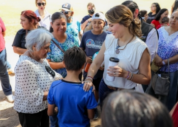 Marina del Pilar acerca servicios a la comunidad