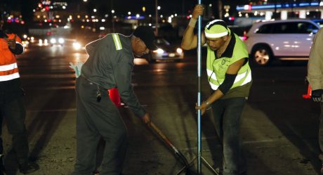 Montserrat Caballero refuerza bacheos nocturnos en Tijuana