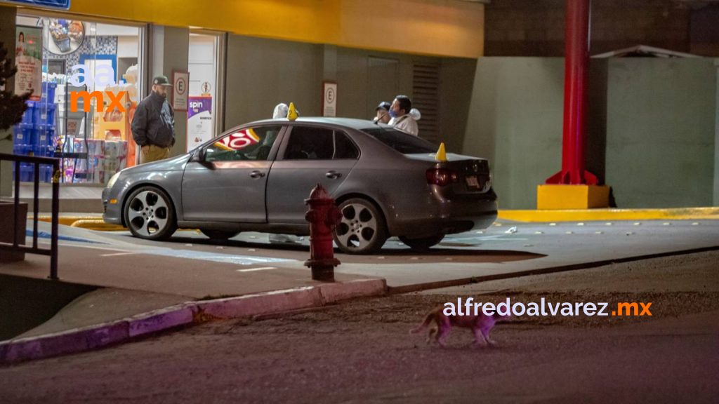 Acribillan-mujer-estacionamiento-un-Oxxo-Tijuana