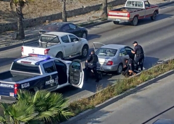 Policía municipal detiene a dos presuntos homicidas