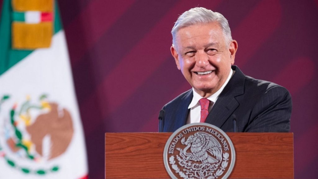 AMLO-anuncia-nuevo-tendido-lineas-energia-electrica-hacia-Tijuana