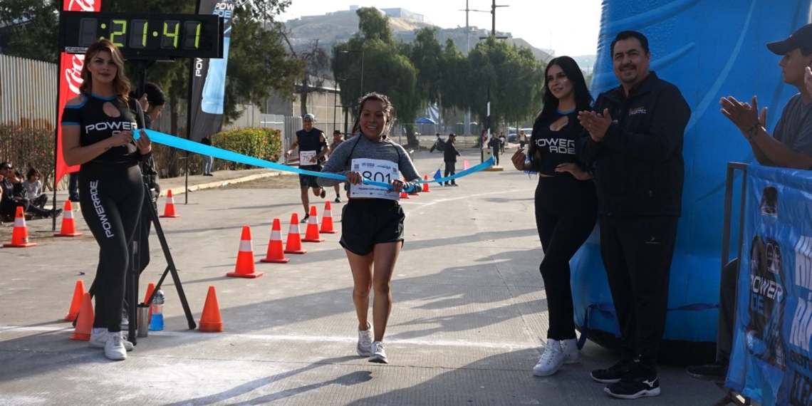 Corren 500 en Tijuana con los Refugiados 5k